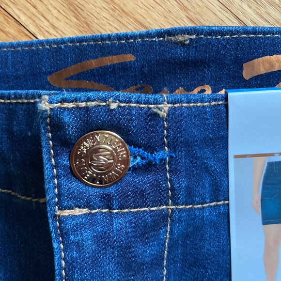 Jean Skirt Seven7 - Picture 7 of 10